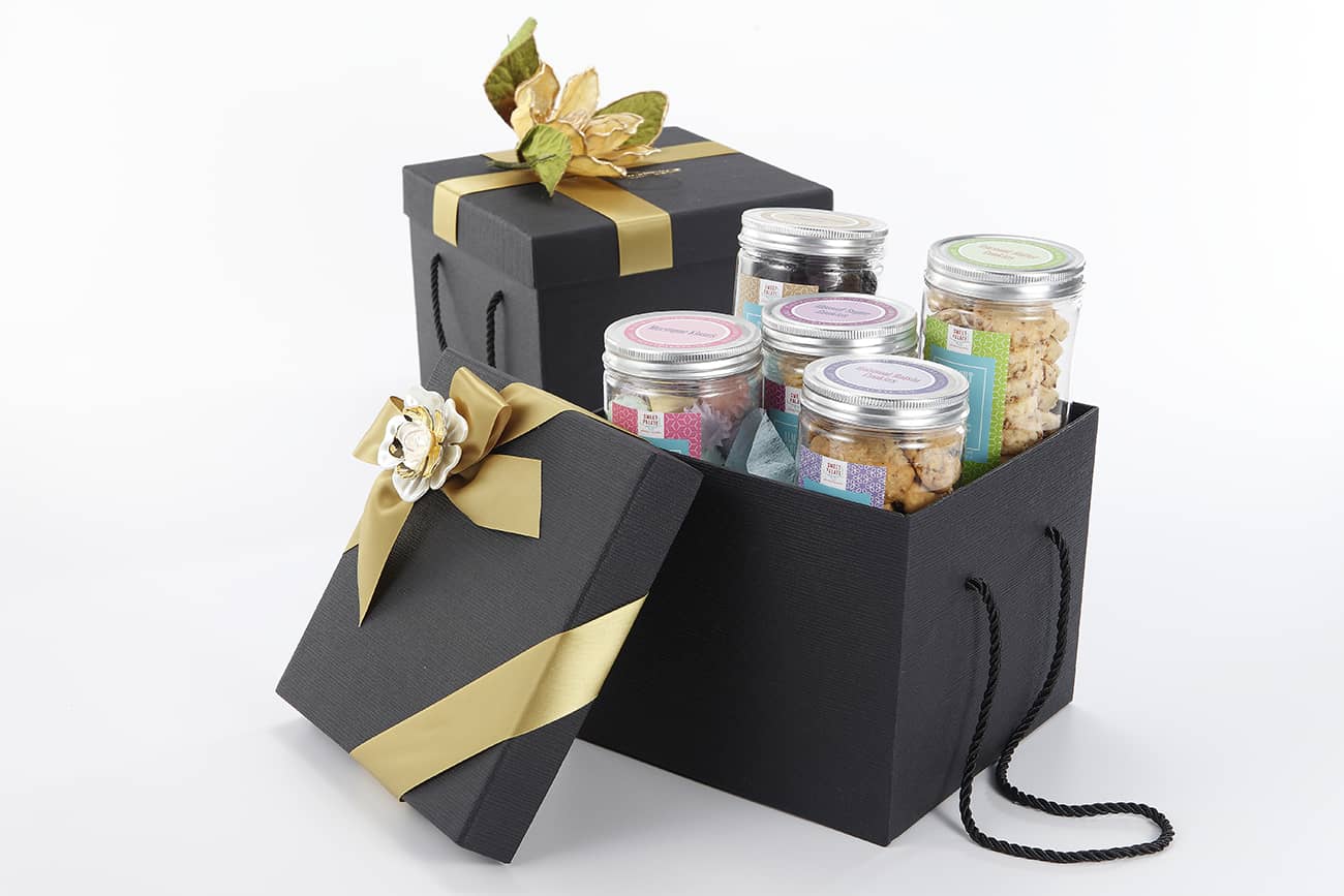 Customize your cookies box with Sweet Palate